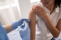 Czy szczepienia mają wpływ na rozwój atopowego zapalenia skóry?